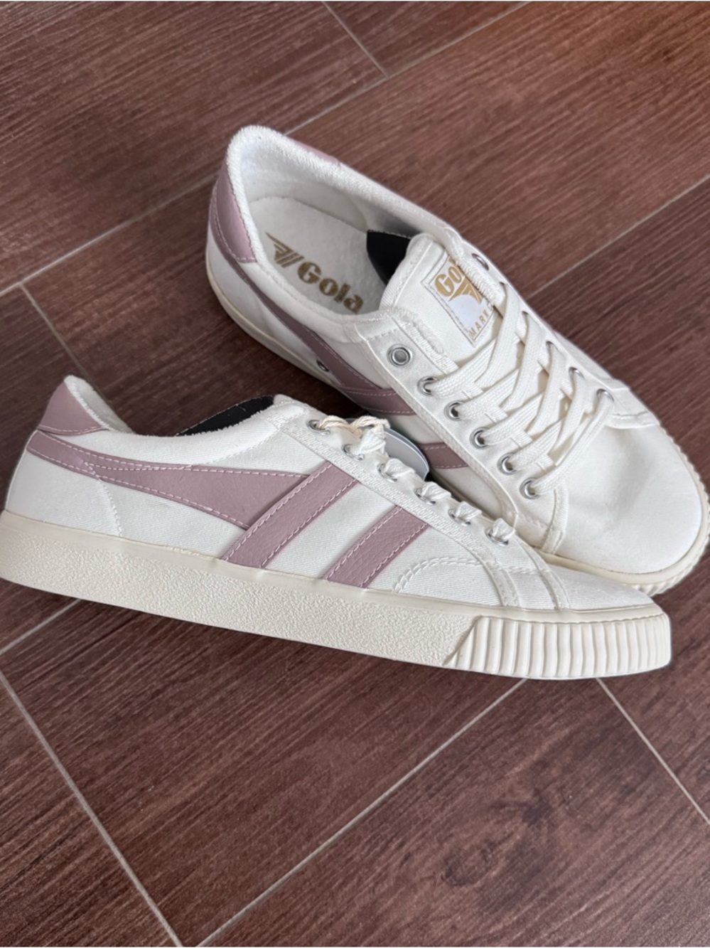 Gola Sneakers in Cream with Blush Stripes - Picture 5 of 6
